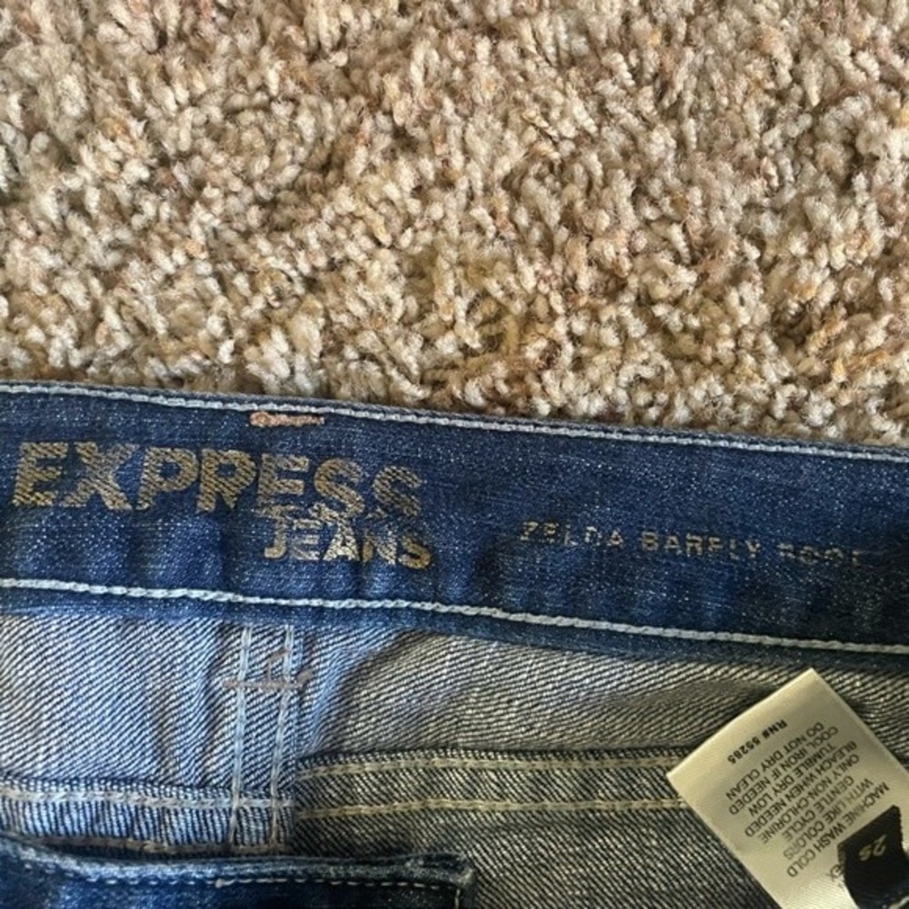 Express Jeans Zelda Barely Boot - 2s Short - image 7